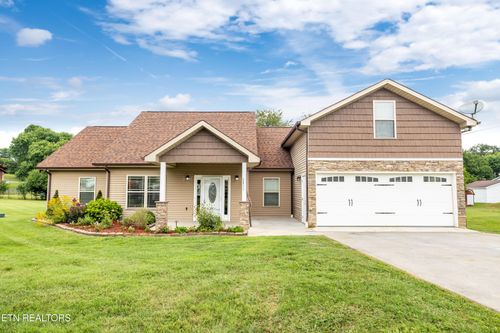 2811 Dalton Dr, Sevierville, TN, 37876-1590 | Card Image