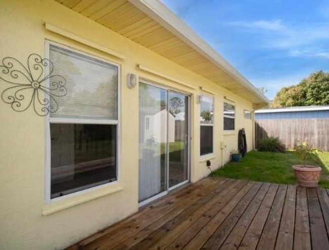 1287 Sw Sunset Trl, House other with 4 bedrooms, 2 bathrooms and null parking in Palm City FL | Image 21