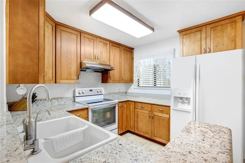 209-321 N Orange Ave, Monterey Park, CA, 91755-2113 | Card Image
