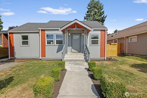 110 Pelly Ave N, Renton, WA, 98057-5713 | Card Image