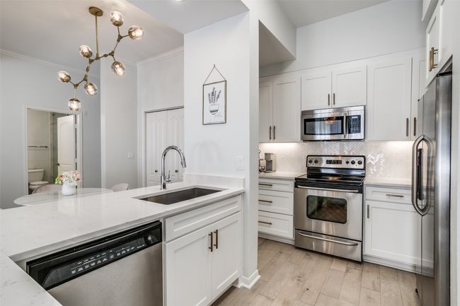APT-220 - 3225 Turtle Creek Blvd, Condo with 2 bedrooms, 2 bathrooms and null parking in Dallas TX | Image 11