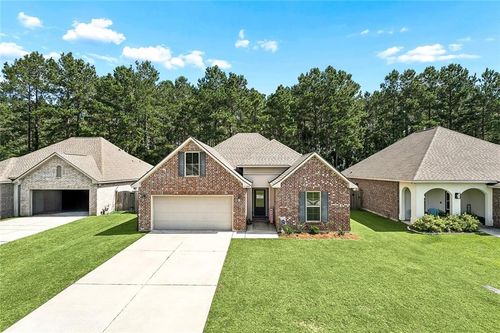 12372 Parma Cir, Covington, LA, 70435-1200 | Card Image