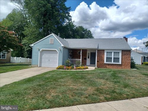 54 Knollwood Dr, DEPTFORD, NJ, 08096-6703 | Card Image