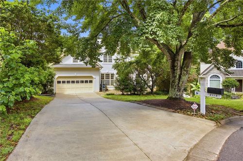 2115 Wildwood Lake Dr, Suwanee, GA, 30024-3234 | Card Image