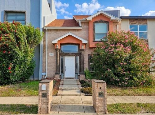 428 Quail Ave, Mcallen, TX, 78504-2116 | Card Image