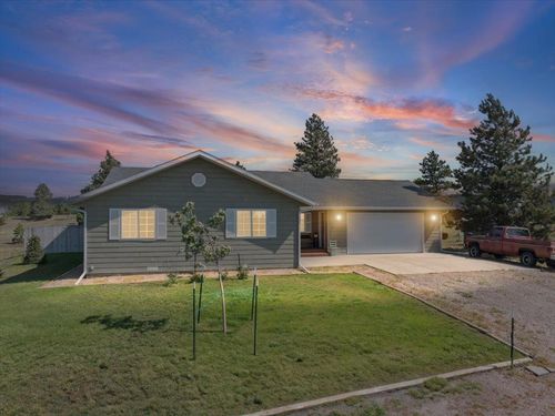 7 Big Buck Rd, Pine Haven, WY, 82721-9816 | Card Image