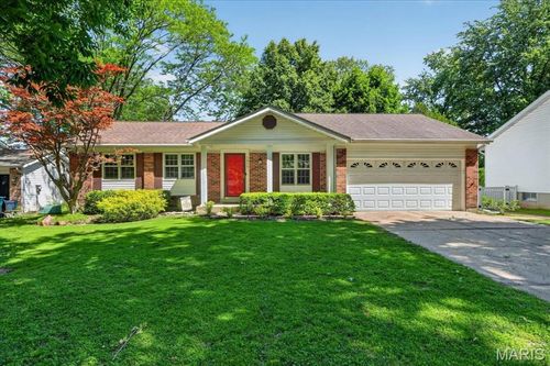 1014 Holly River Drive, Florissant, MO, 63031 | Card Image