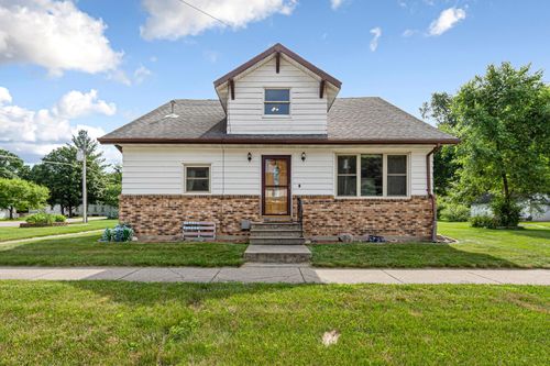 240 Rice St N, Kasota, MN, 56050-2021 | Card Image