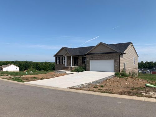 205 Max Cavnes Rd, Danville, KY, 40422-8736 | Card Image