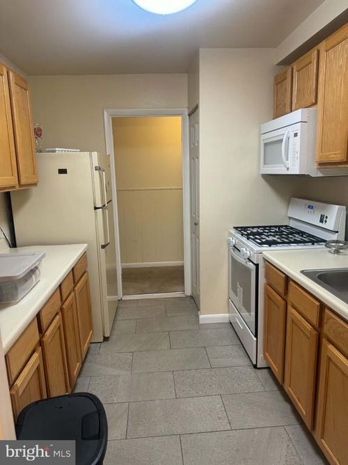 t3-3813 Saint Barnabas Rd, SUITLAND, MD, 20746-3220 | Card Image
