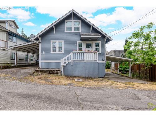 705 Jackson St, Oregon City, OR, 97045-2018 | Card Image