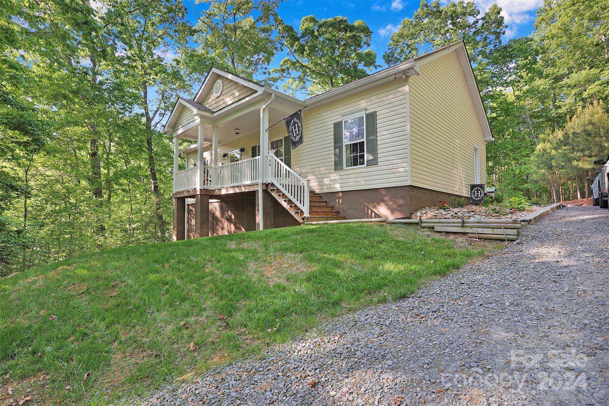 Valleyview Dr, Albemarle, NC 28001