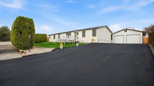 3110 W 24th Ave, Kennewick, WA, 99337-2411 | Card Image