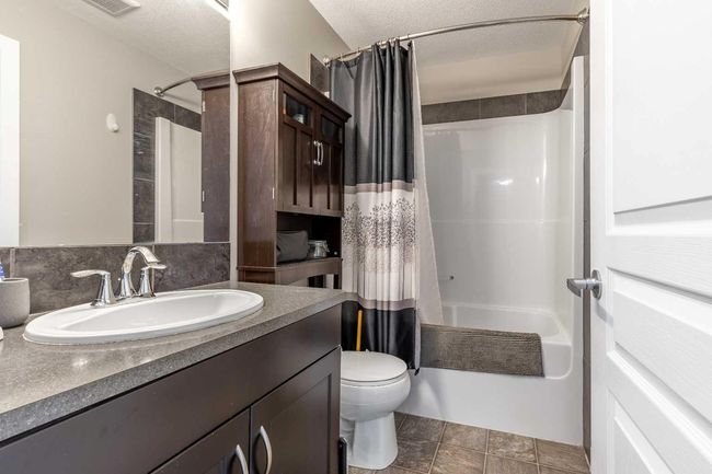 8 - 205 Silkstone Rd W, Townhouse with 3 bedrooms, 2 bathrooms and 2 parking in Lethbridge AB | Image 25