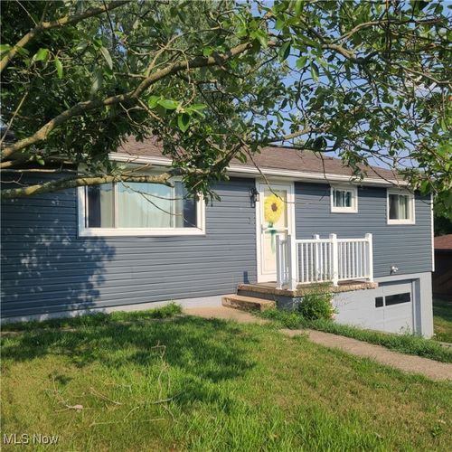 108 Frostview Dr, Wintersville, OH, 43953-4242 | Card Image