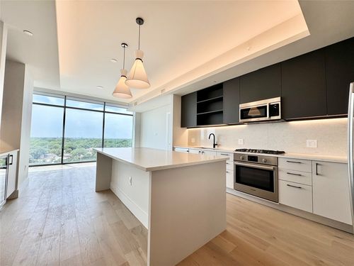 apt-706-8111 Douglas Ave, Dallas, TX, 75225-6596 | Card Image