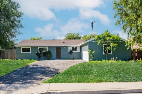 1608 Alviso St, Simi Valley, CA, 93065-2111 | Card Image