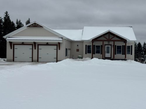 110 Bedford Ct, Cadillac, MI, 49601-8316 | Card Image