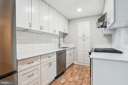 apt-88-214 Park Terrace Ct Se, VIENNA, VA, 22180-5888 | Card Image