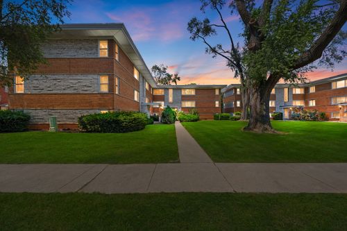 3a-6846 W Lode Dr, Worth, IL, 60482-1337 | Card Image