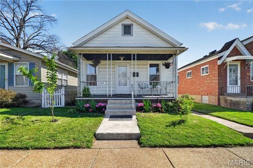 5305 Blow St, Saint Louis, MO, 63109-4015 | Card Image