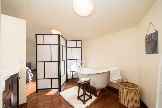 1557 White Sails Dr, House other with 3 bedrooms, 3 bathrooms and 4 parking in Bowen Island BC | Image 16
