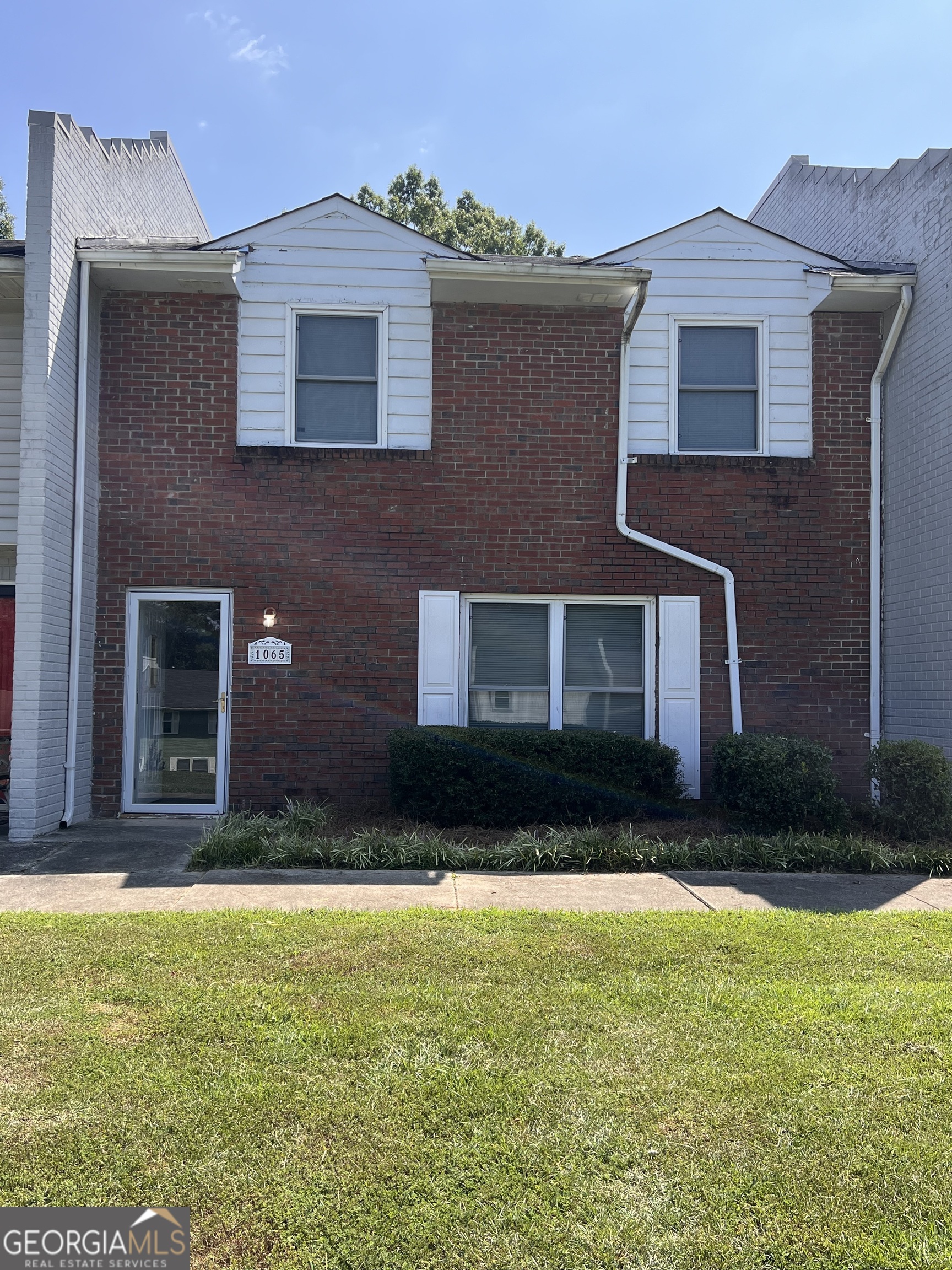 Eastview Cir, Conyers, GA 30012