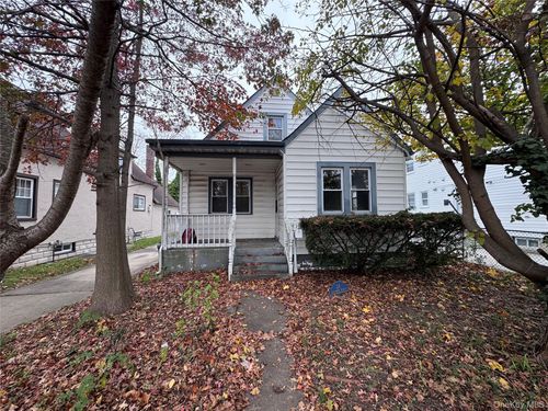 28 Cammerer Ave, East Rockaway, NY, 11518-1928 | Card Image