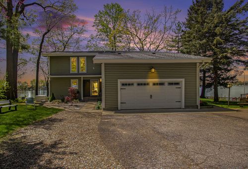 47463 Lakeview Dr, Lawrence, MI, 49064-9773 | Card Image