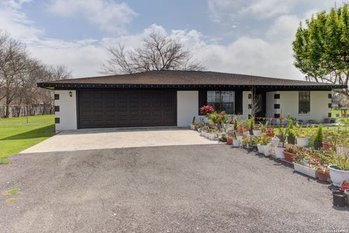 2911 Morningside Dr, New Braunfels, TX, 78130-7014 | Card Image