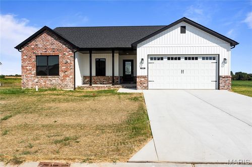 926 Seneca Dr, Waterloo, IL, 62298-3368 | Card Image