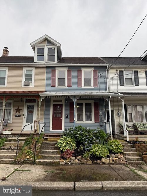 26 W Smith St, TOPTON, PA, 19562-1520 | Card Image