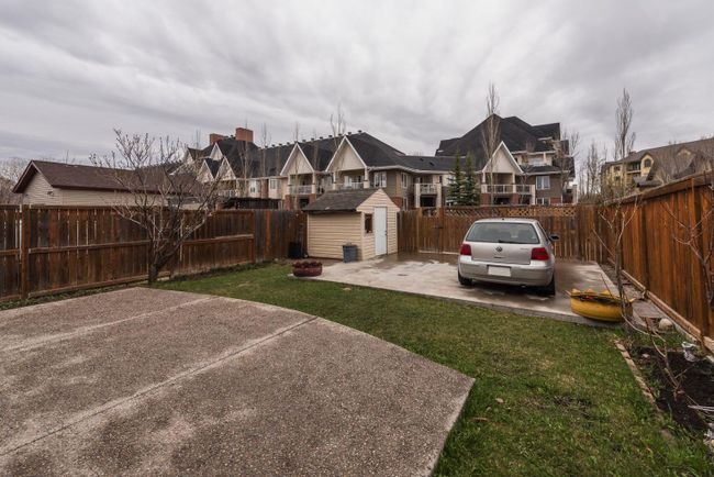 160 Eversyde Circle Sw, Home with 3 bedrooms, 2 bathrooms and 4 parking in Calgary AB | Image 29