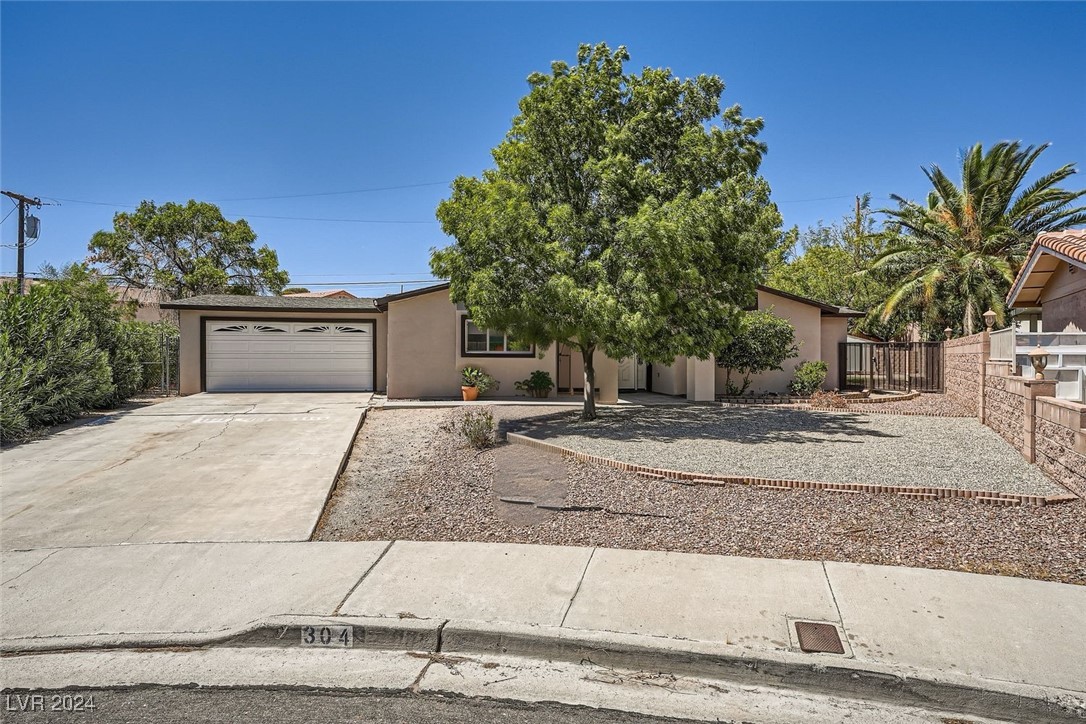 Navajo Ct, Boulder City, NV 89005