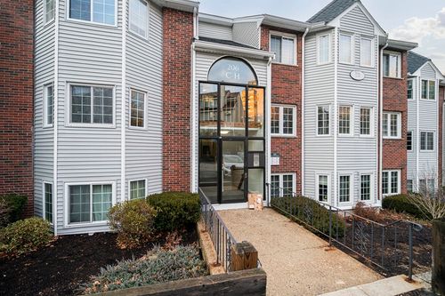 unit-d-206 Tall Oaks Dr, Weymouth, MA, 02190-3527 | Card Image
