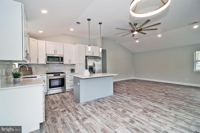 88 Dock Ave, House other with 3 bedrooms, 2 bathrooms and null parking in WARETOWN NJ | Image 5