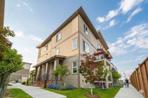 60-2117 81 St Sw, Calgary, AB, T3H6H5 | Card Image