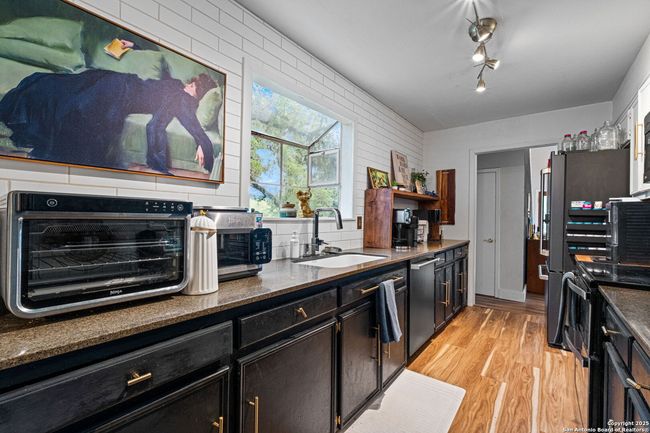 30650 Wildcat Dr, House other with 3 bedrooms, 2 bathrooms and null parking in Bulverde TX | Image 10