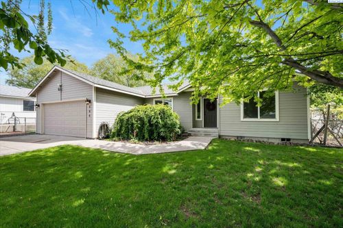 504 Grader Ct, Benton City, WA, 99320-6740 | Card Image