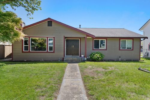 18768 64 Ave, Surrey, BC, V3S7T9 | Card Image