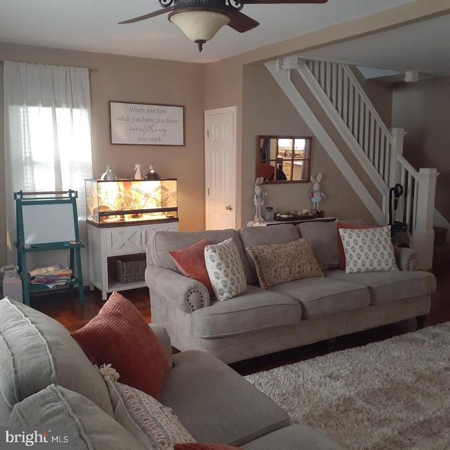 547 E Main St, House other with 4 bedrooms, 3 bathrooms and null parking in HEGINS PA | Image 12