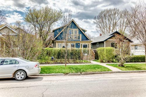 211 10 Avenue Ne, Calgary, AB, T2E0X1 | Card Image