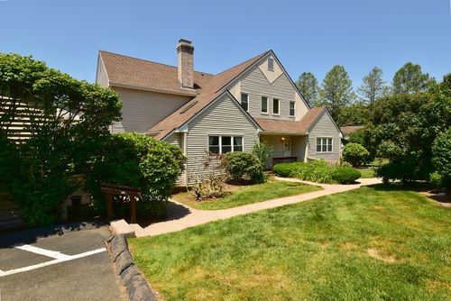 apt-d-11 Thistle Way, Broad Brook, CT, 06016-9416 | Card Image