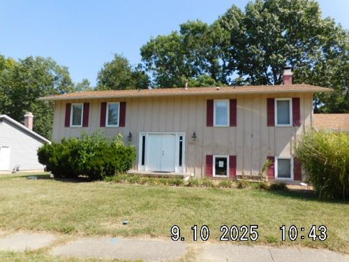 2320 N Kenwood Ct, Decatur, IL, 62526-3020 | Card Image