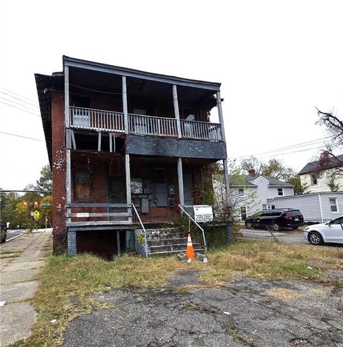 3318 Semmes Ave, Richmond, VA, 23225-3452 | Card Image