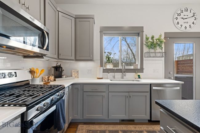 44 Flat Car Ct, Condo with 3 bedrooms, 3 bathrooms and null parking in Bozeman MT | Image 21
