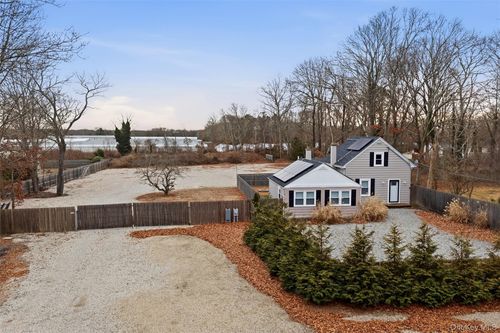 60 Frowein Rd, Center Moriches, NY, 11934-1604 | Card Image