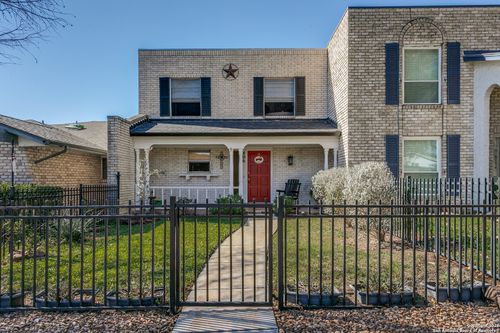 406 Amistad Blvd, Universal City, TX, 78148-3118 | Card Image