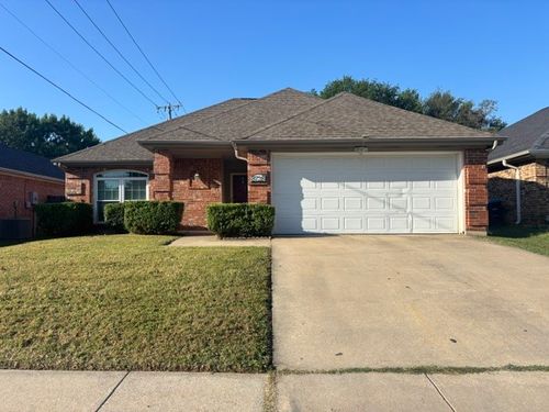 8728 Elbe Trl, Fort Worth, TX, 76118-7489 | Card Image