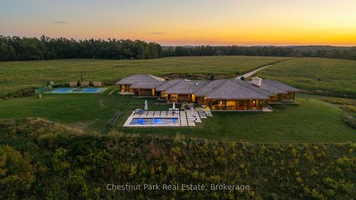 827834 Mulmur-Nottawasaga Tline, Creemore, ON, L0M1G0 | Card Image